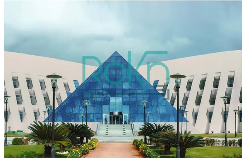 2 Telecom-Egypt-Building-Smart-Village. jpg