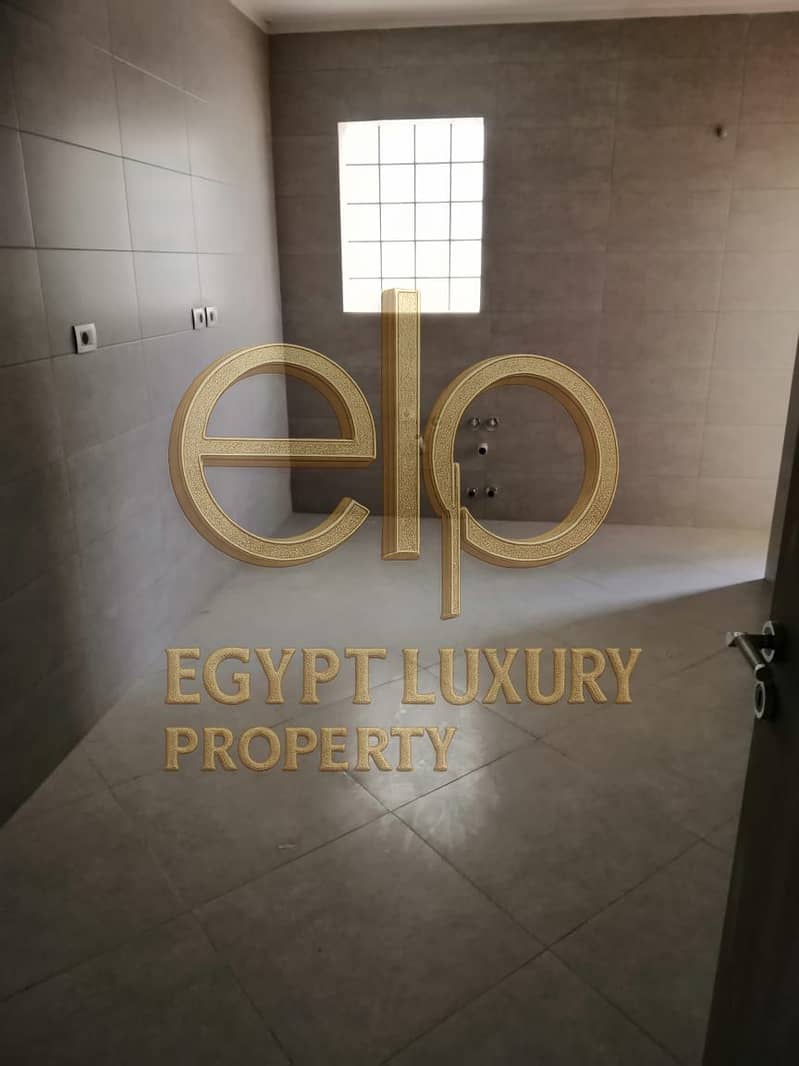 10 PHOTO-2025-11-25-14-45-48 (3). jpg