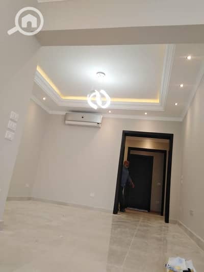 شقة 3 غرف نوم للايجار في الشيخ زايد، الجيزة - 7ffa6d78-a52b-4060-a855-682a08a0e620. jpg