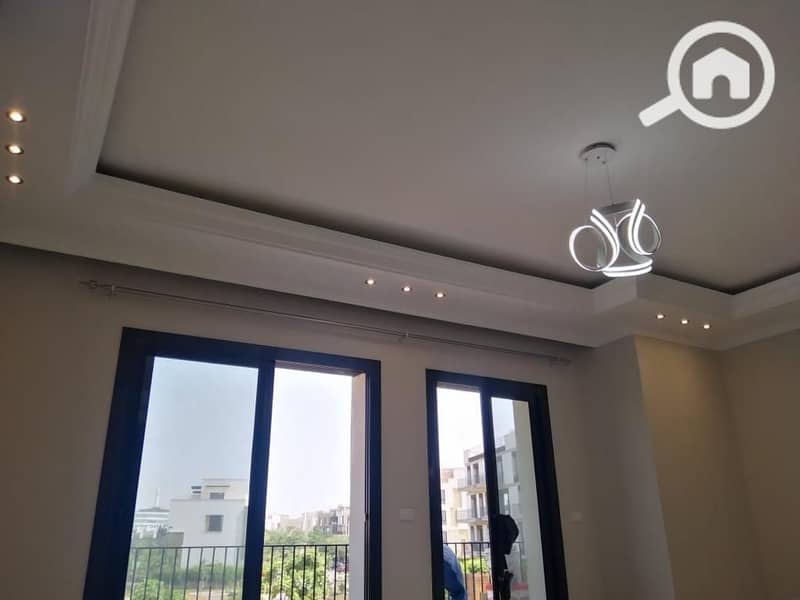 5 004a4817-1124-4679-9d85-63ec3a7271e9. jpg