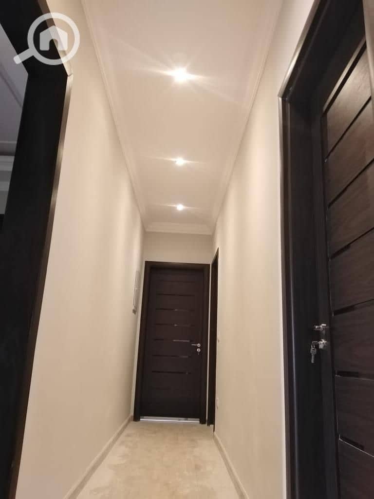 6 51d46320-2630-49c0-ae03-b73b9eb8d36b. jpg