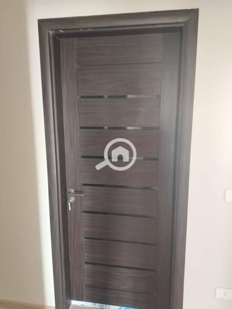 9 5861f3fc-c702-4fa3-aba2-aa6a3f1e35c2. jpg