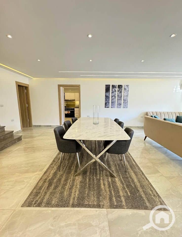 7 587031629_25057007780634889_8538465979047079654_n. jpg