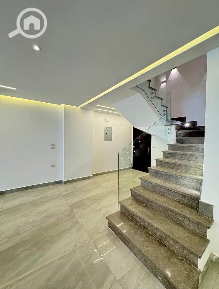 10 588123287_865505662824484_2822593275704440187_n. jpg