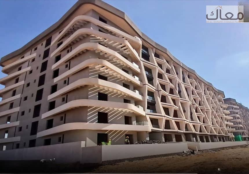 12 b5d1bf33-5bfc-45ba-870d-14d84f3238a1. jpeg