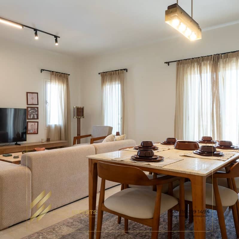 4 f0f2f95b-6e6c-49d6-8932-96c95d3e22ae. jpg