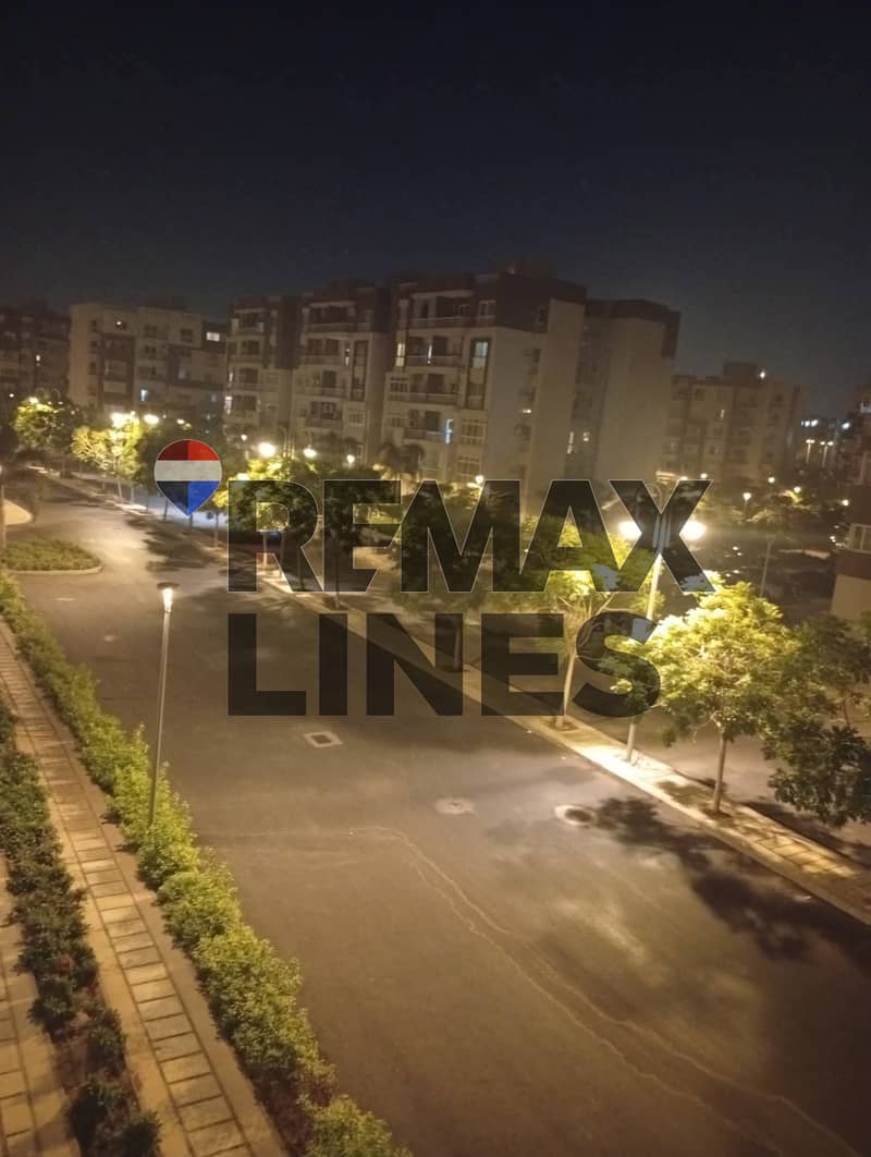 2 dec8f4b6-a02c-4460-8c6b-e32f2162b0b4. jpg