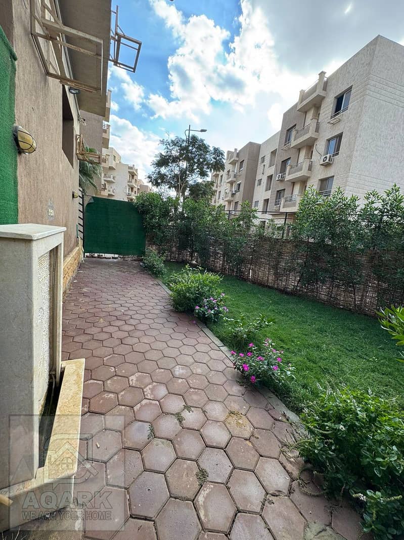 3 5852437946840058698. jpg