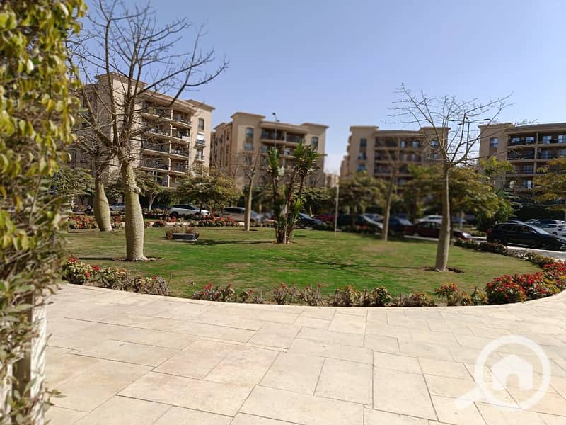 10 f635cb99-6c8b-45ad-b198-d49930933f16. jpeg