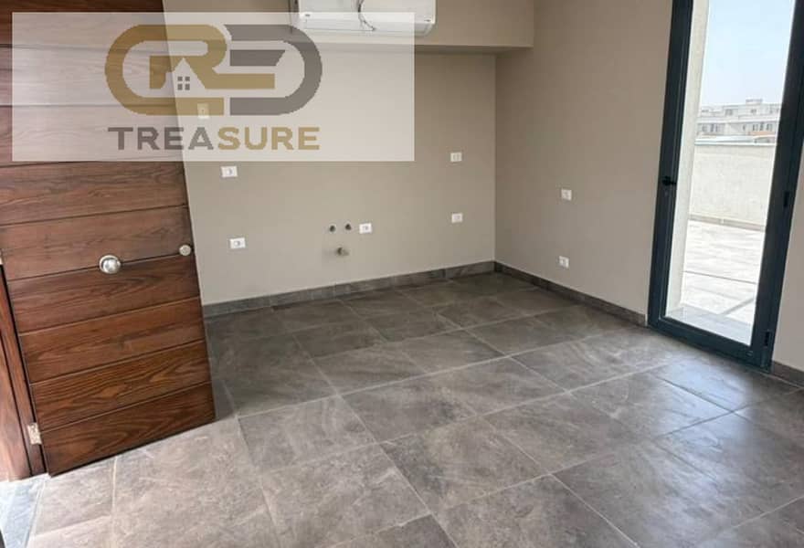 12 c4eebb94-6622-45e6-ad95-6d0c3a18ddd1. jpg