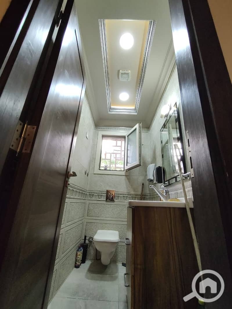 12 da5bb473-6af0-4562-a7d9-58b58892f3f0. jpeg