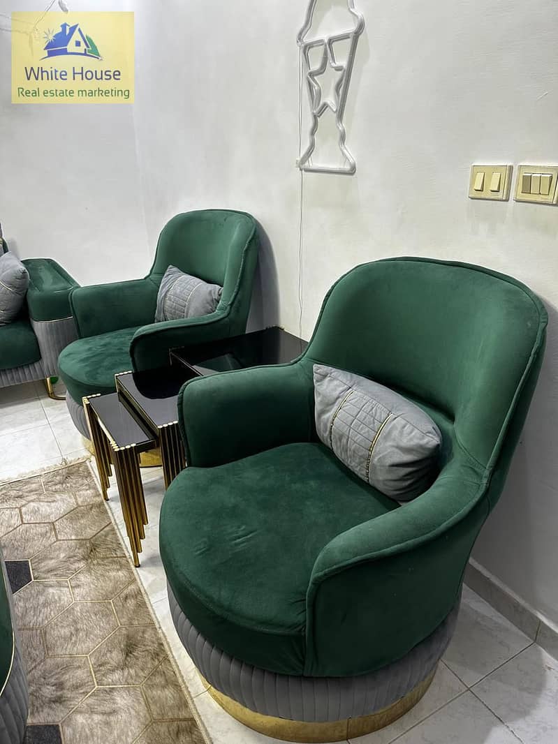 8 969872c8-0704-4ded-af7b-e4279a4559f3. jpg