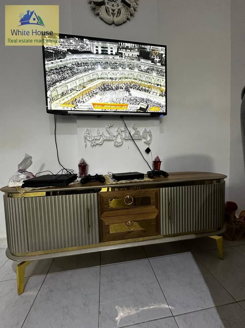 9 f4c41fba-6425-4b07-9da4-17caea672b90. jpg