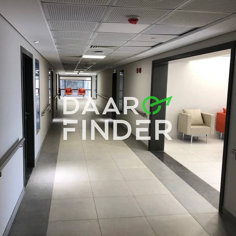 4 9ea9f8ee-8578-44ab-8389-bf0e4bca3042. jpg