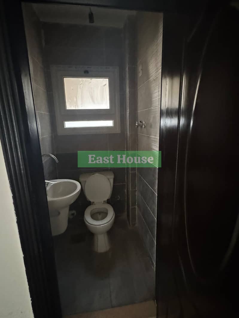 5 WhatsApp Image 2025-11-25 at 1.38. 42 PM (2). jpeg