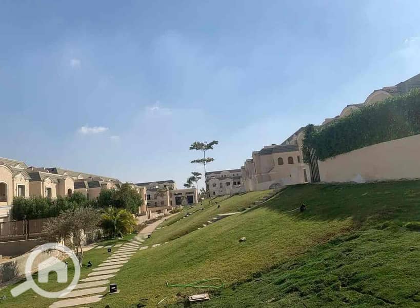 2 35c7e945-5fd1-4e2f-a0b5-eb8f9de70534. jpg