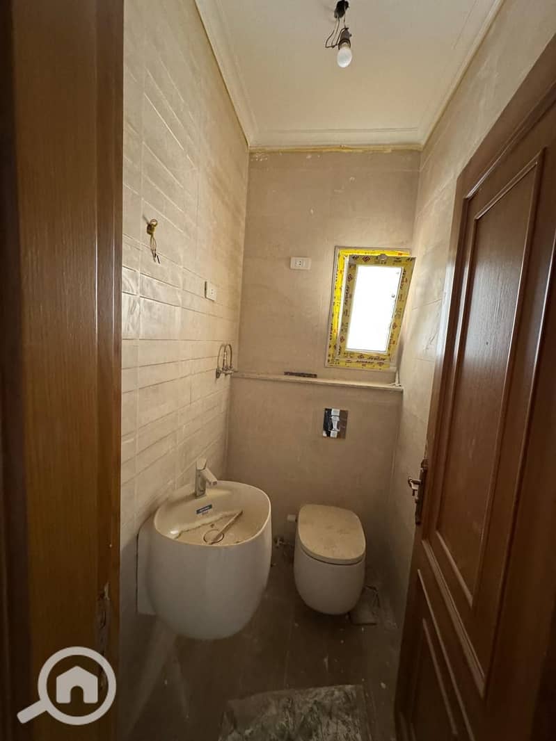 4 9d43a38b-a19d-45ce-bc73-60e145040317. jpeg