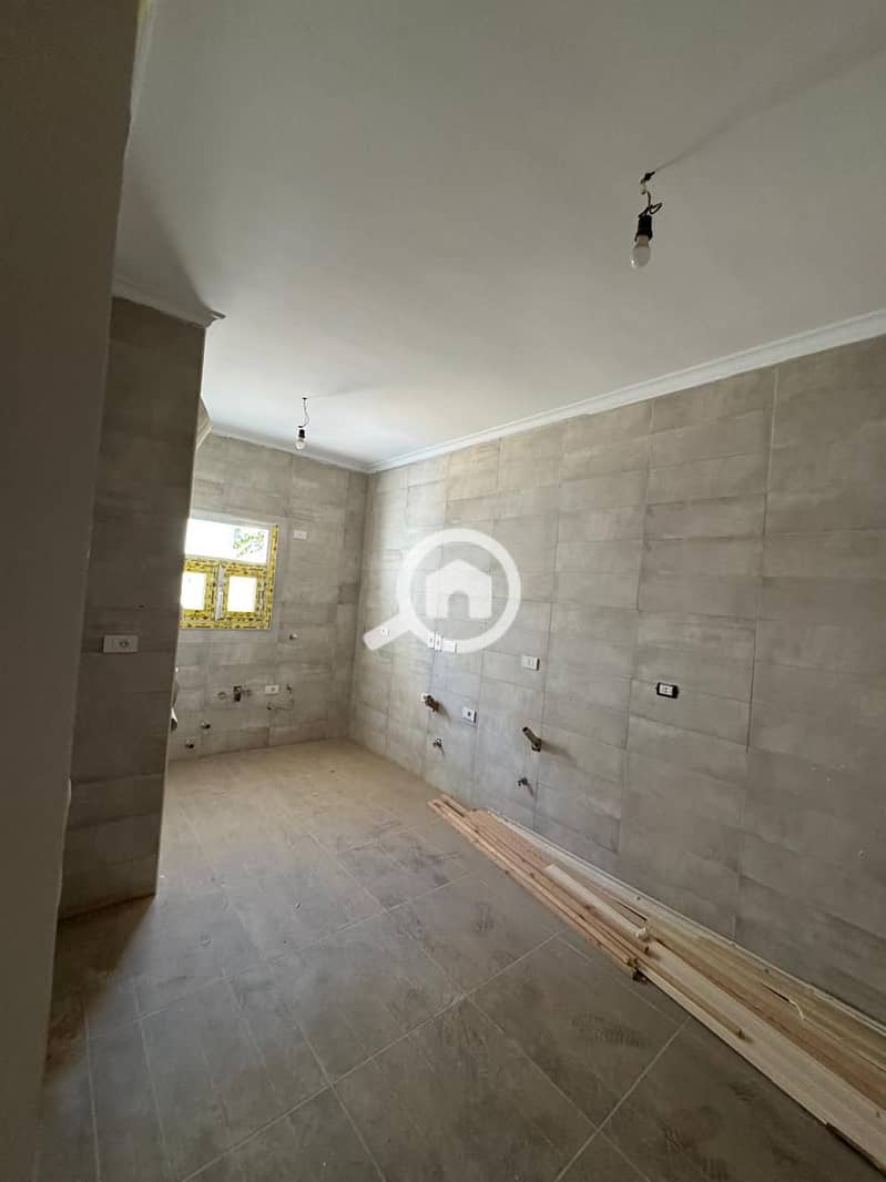 6 4c86d7df-ccfc-476d-a213-04940e5b5965. jpeg