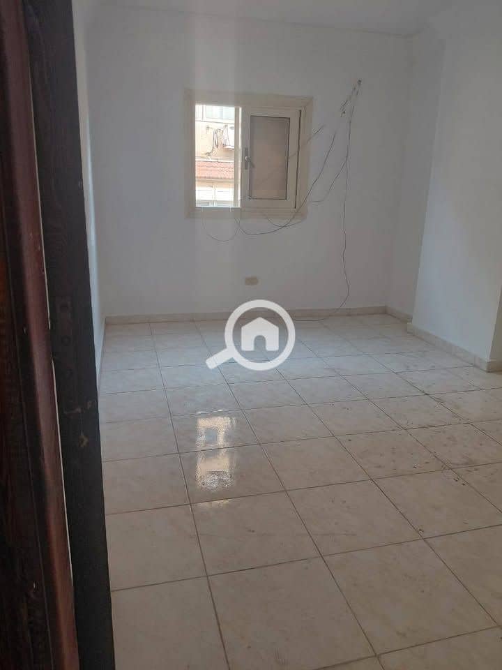 5 584006572_860081490042060_1854877879536736752_n. jpg