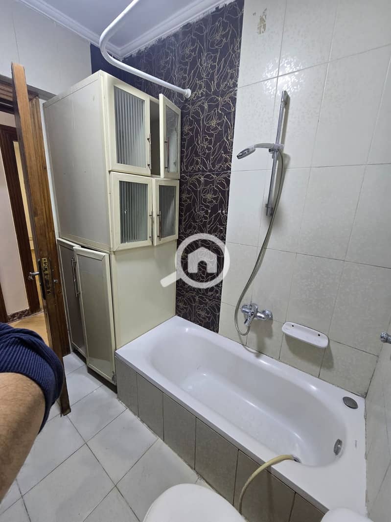 8 49c651d2-b497-4770-8680-4a2149b0b834. jpg