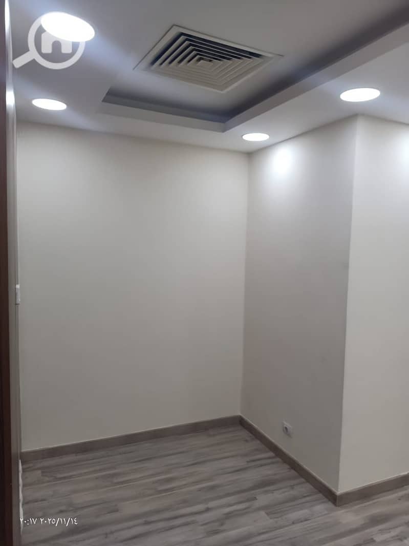 10 WhatsApp Image 2025-11-24 at 5.12. 43 PM. jpeg