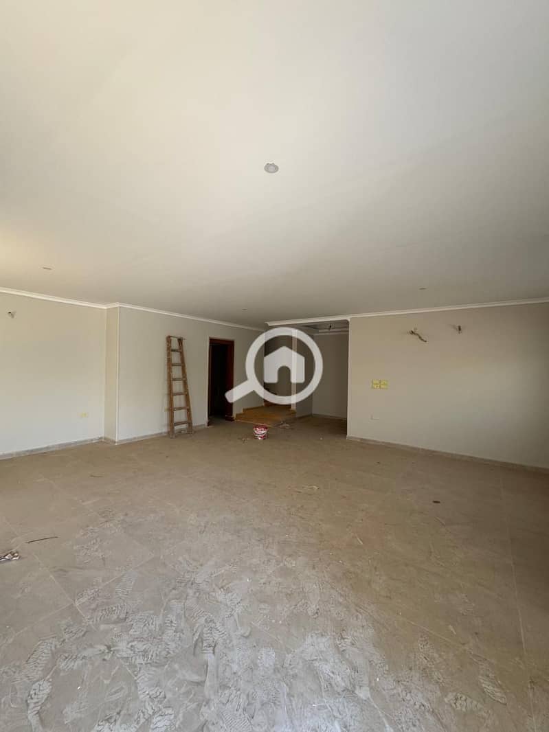 10 b569ce99-b070-4856-9fa5-c4df8fe7835f. jpeg