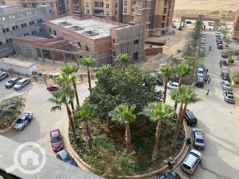 8 611d963f-fdf4-4496-8b44-7bf982af3d64. jpg