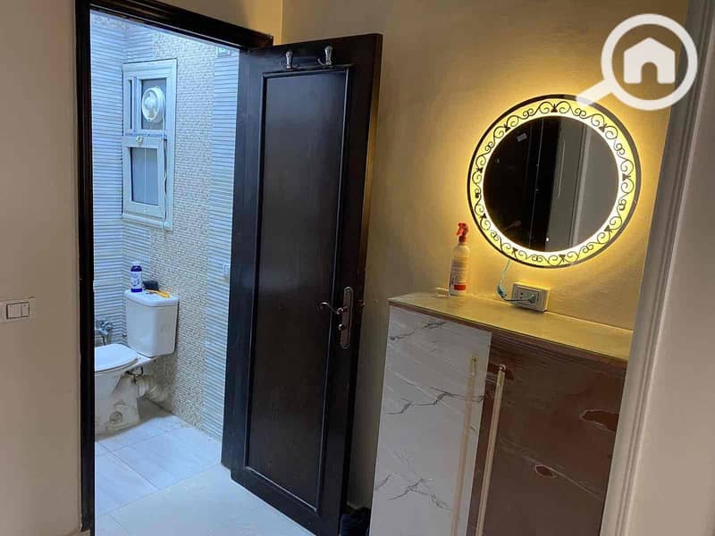 9 eb8f22f8-6f7a-4cce-972e-9e833f3de76d. jpg