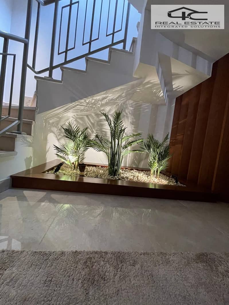 4 WhatsApp Image 2025-11-24 at 1.57. 35 PM (1). jpeg