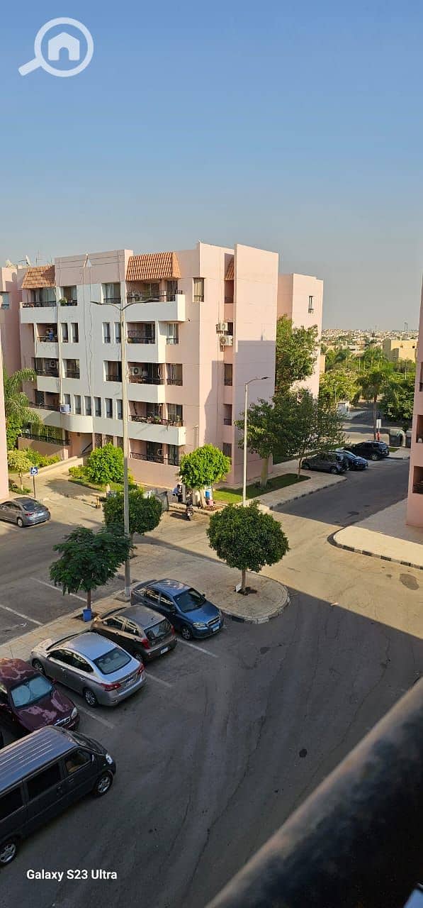 10 c26593e0-cd5b-4b21-9047-61fede7ef3a4. jpeg