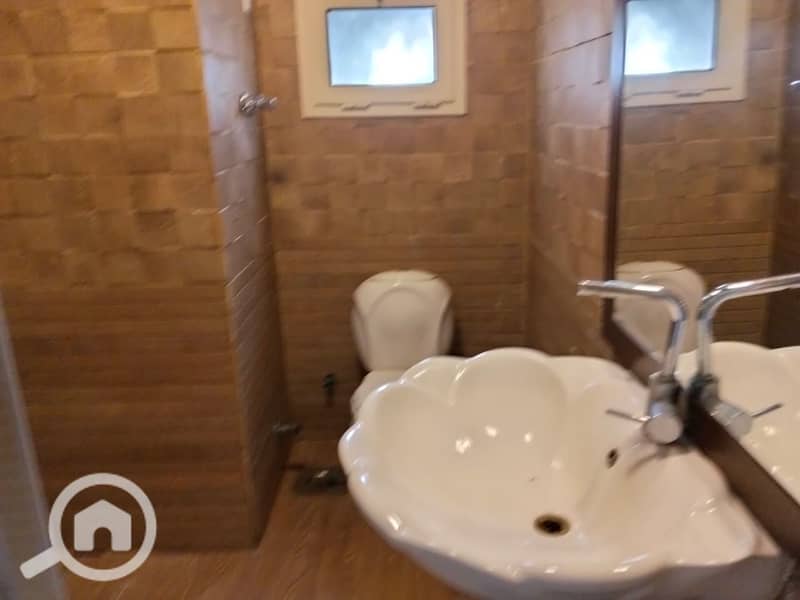 8 2582d709-9dbc-4923-b904-557a99e50bee. jpg