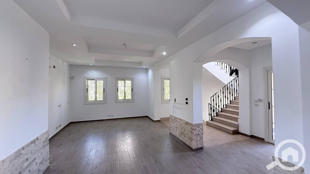 15 119578dc-a3e7-46fd-840a-07b8a02608b2. jpg