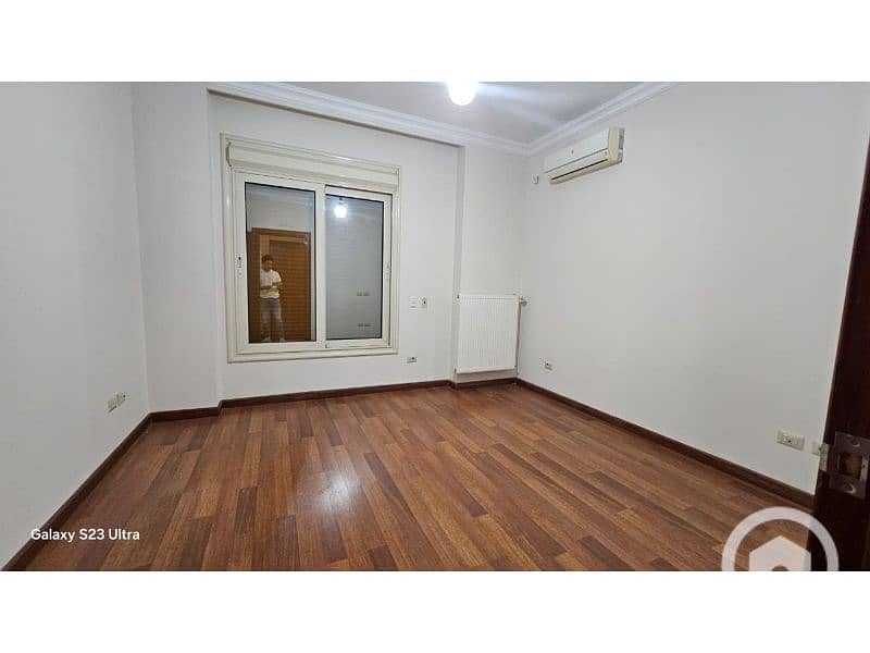 4 WhatsApp Image 2025-11-23 at 14.51. 08. jpg