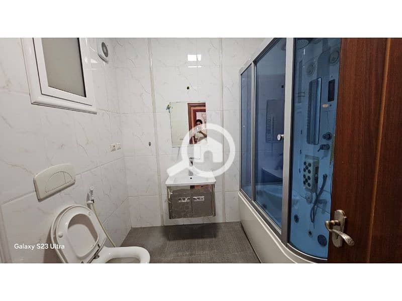 10 WhatsApp Image 2025-11-23 at 14.51. 07. jpg