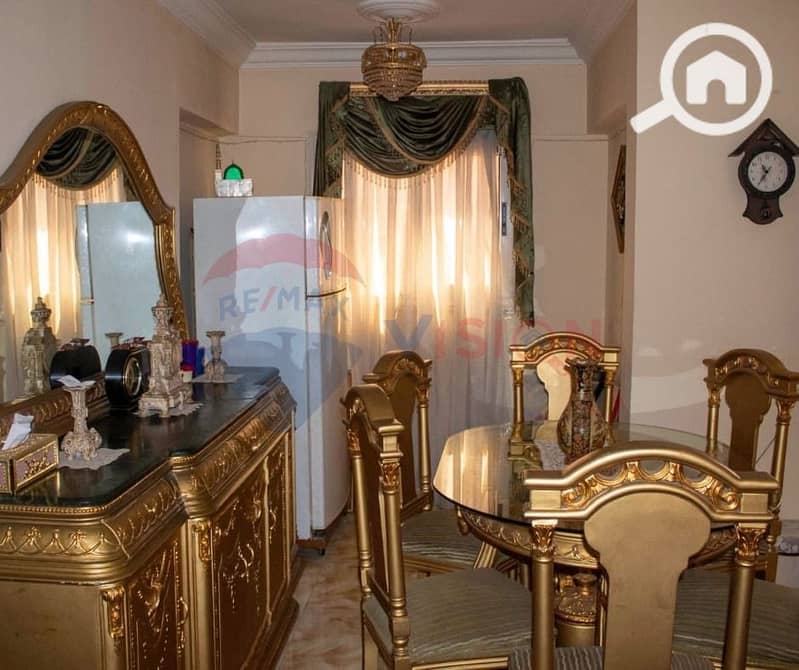 2 300f06fb-42bd-4afc-8cf3-2de208f46b7c. jpeg