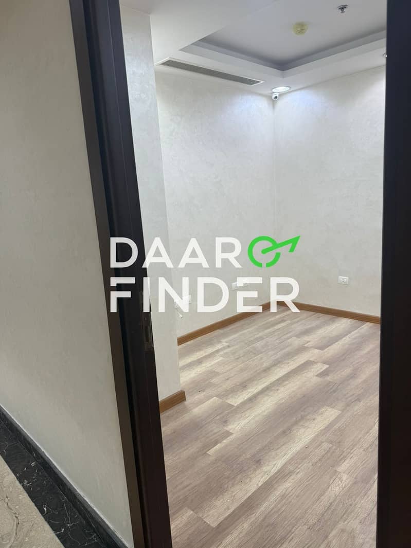 4 3a4e01f4-9a82-4d63-be04-07d748592a80. jpg