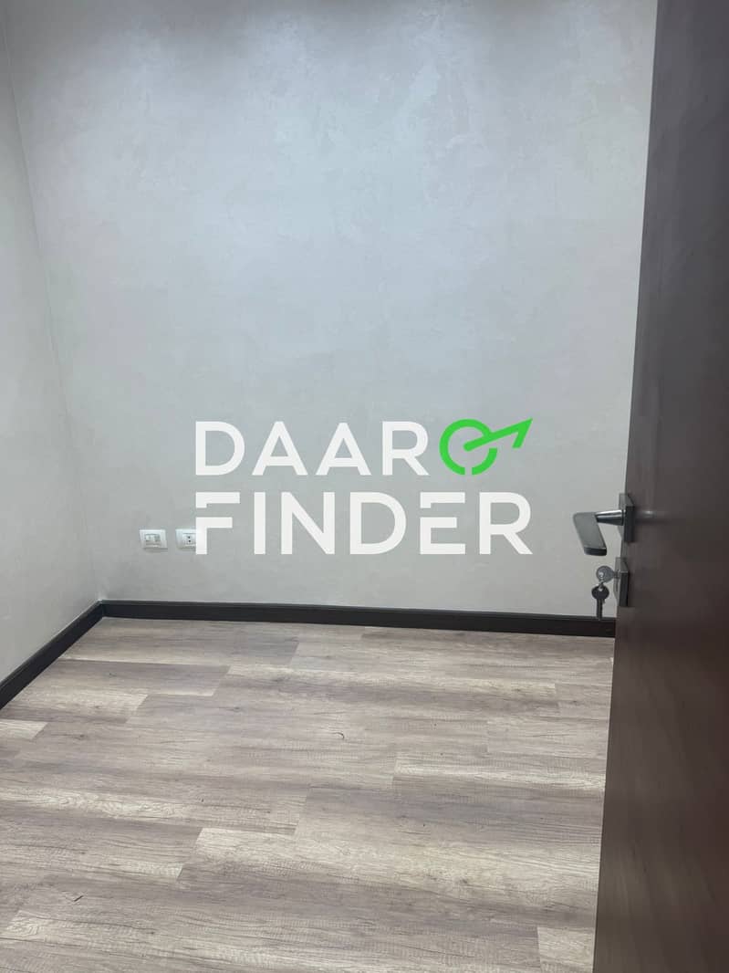 8 28b204a3-4b92-4d49-b91c-26f3f303a41c. jpg