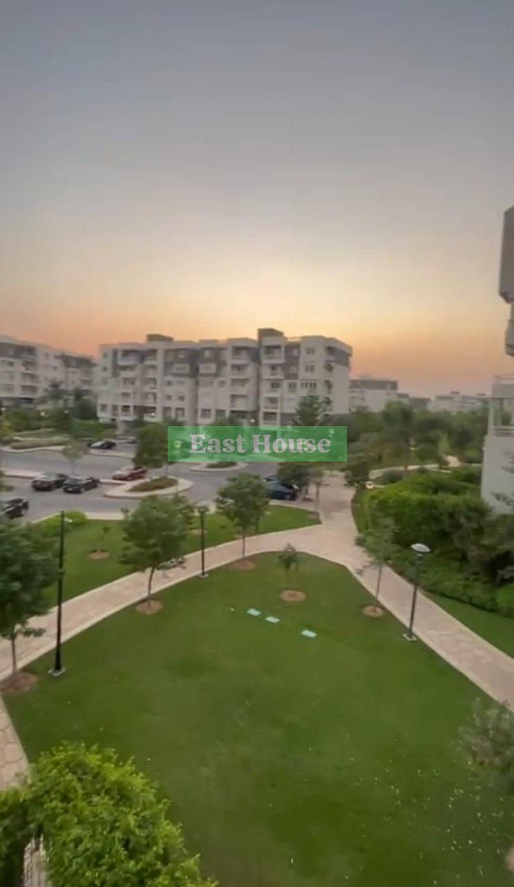 1a8bbec5-3ac9-47e6-83f2-7e61d2551dae. jpg