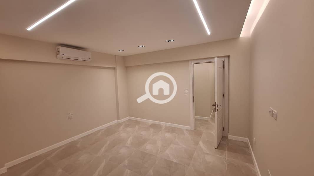 WhatsApp Image 2025-11-26 at 14.31. 43 (2). jpeg