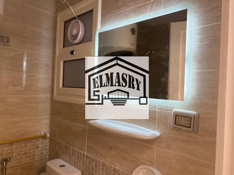 15 f7211711-30b6-41a9-8de1-f7e9091d6779. jpg