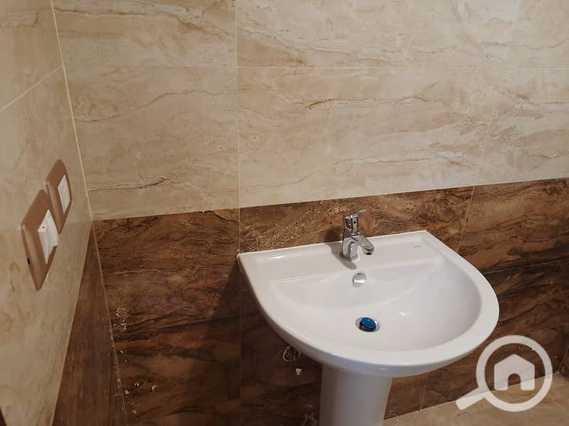 5 WhatsApp Image 2025-11-25 at 8.01. 52 PM (3). jpeg