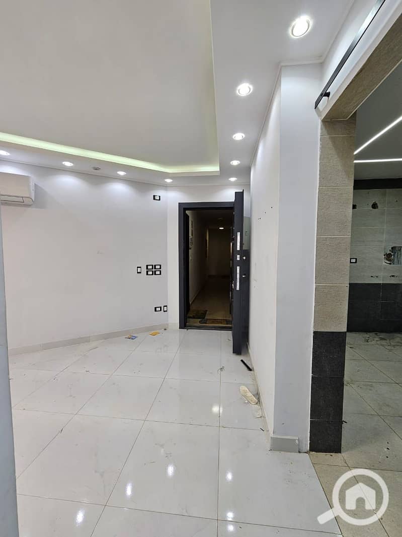 4 WhatsApp Image 2025-11-25 at 9.54. 22 PM (2). jpeg