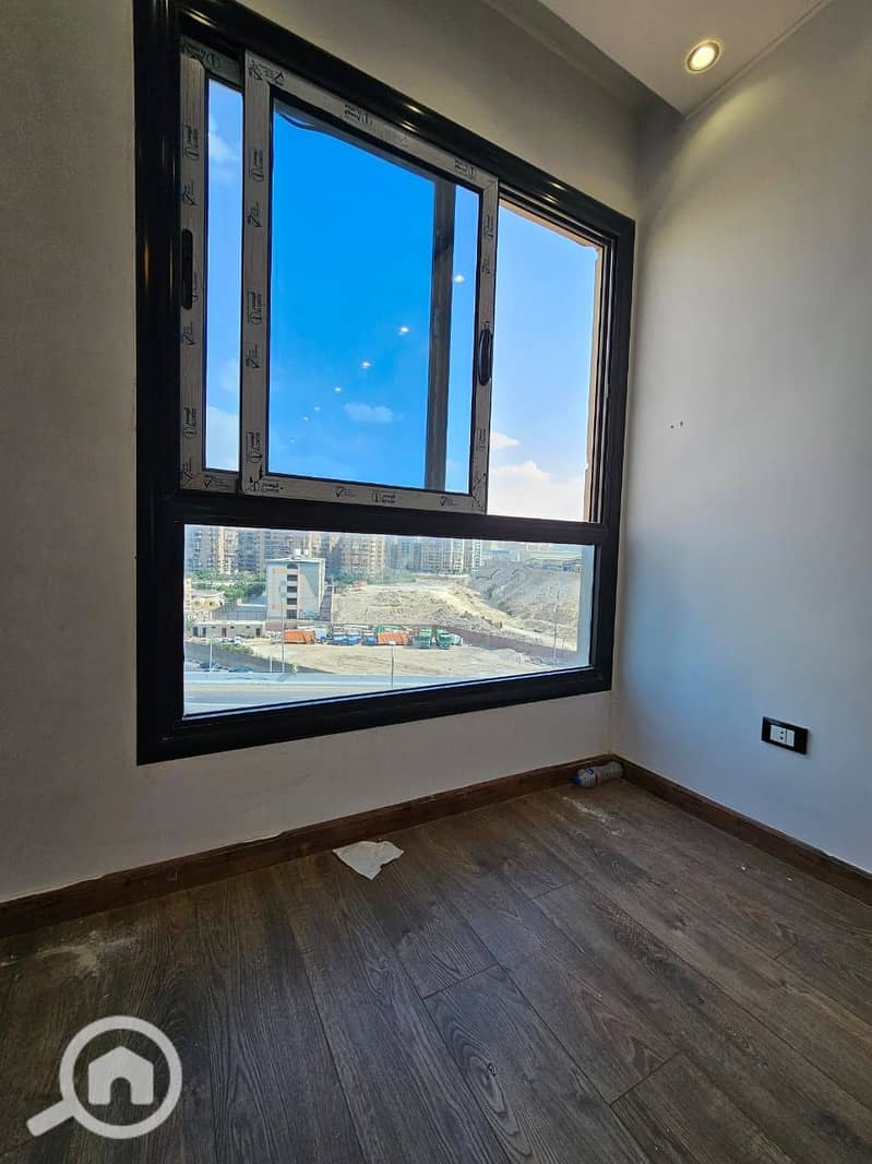 6 WhatsApp Image 2025-11-25 at 9.54. 23 PM (3). jpeg