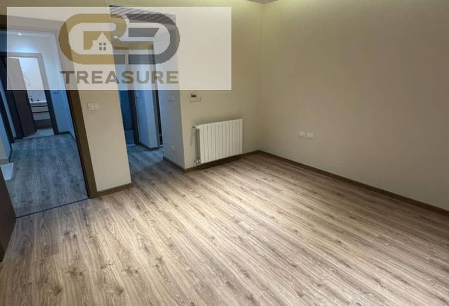 2 4b69d3f5-baa4-4a8a-a8fc-17103e527293. jpg