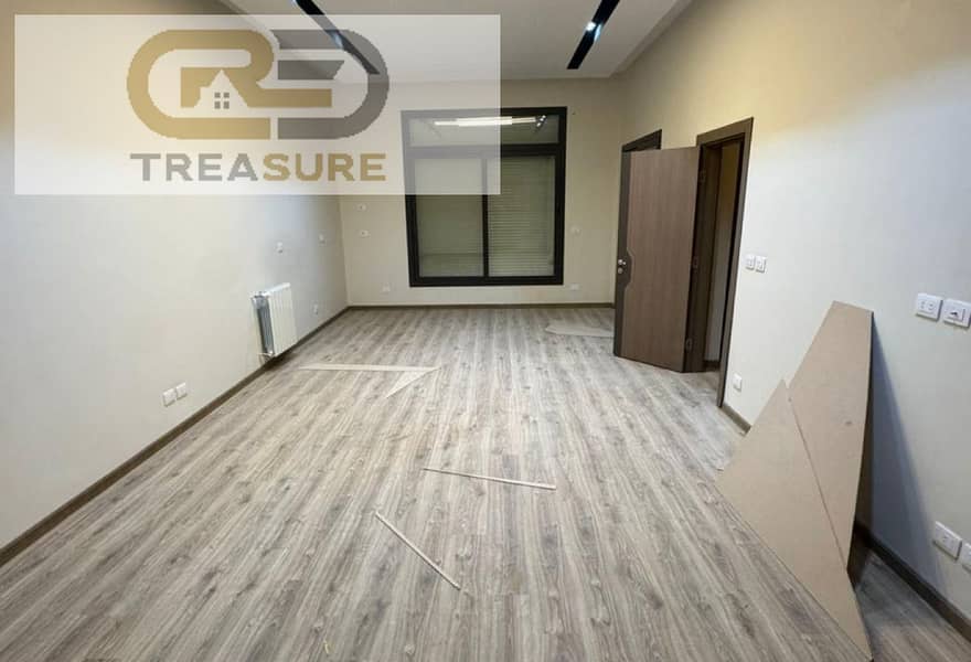 10 e627839f-dee4-4d80-bf01-a59a05a914f8. jpg