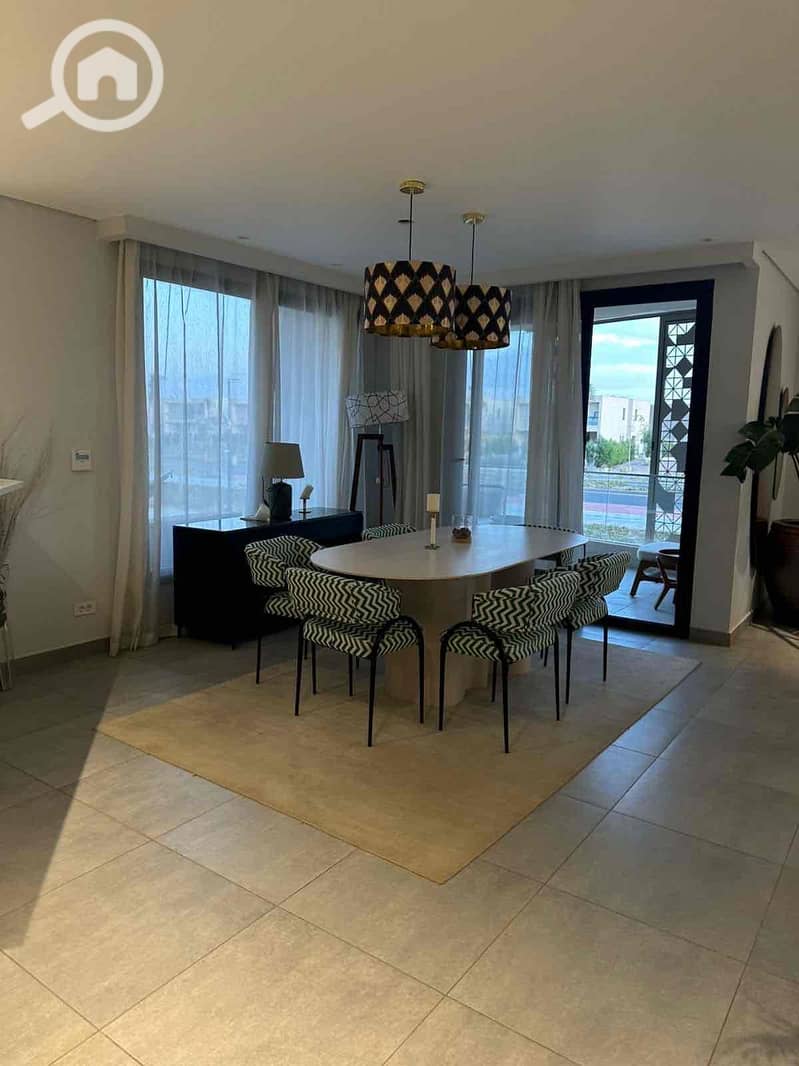 2 4c2c49a3-19ca-4b36-9767-042ec8212948. jpg