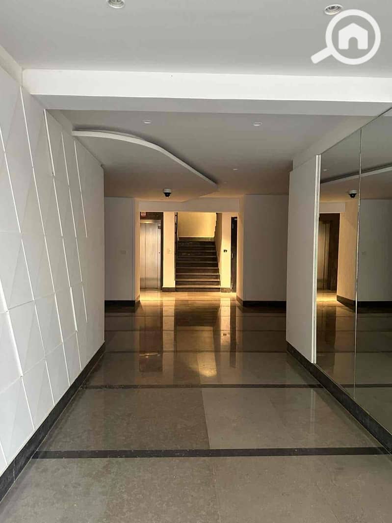 5 672457a0-eee1-4622-bfa5-c9e315830fa3. jpg