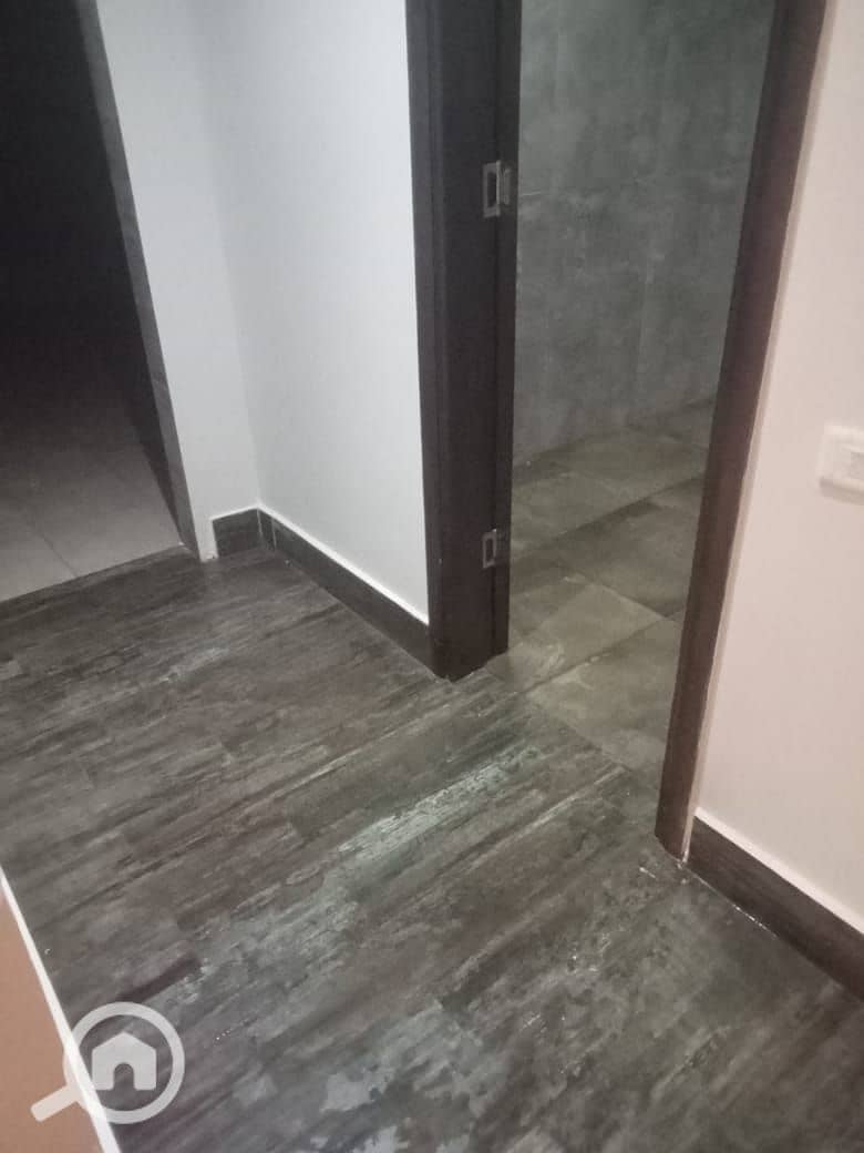 11 c188d28b-10a0-45c0-9c83-d56db9a10c59. jpg