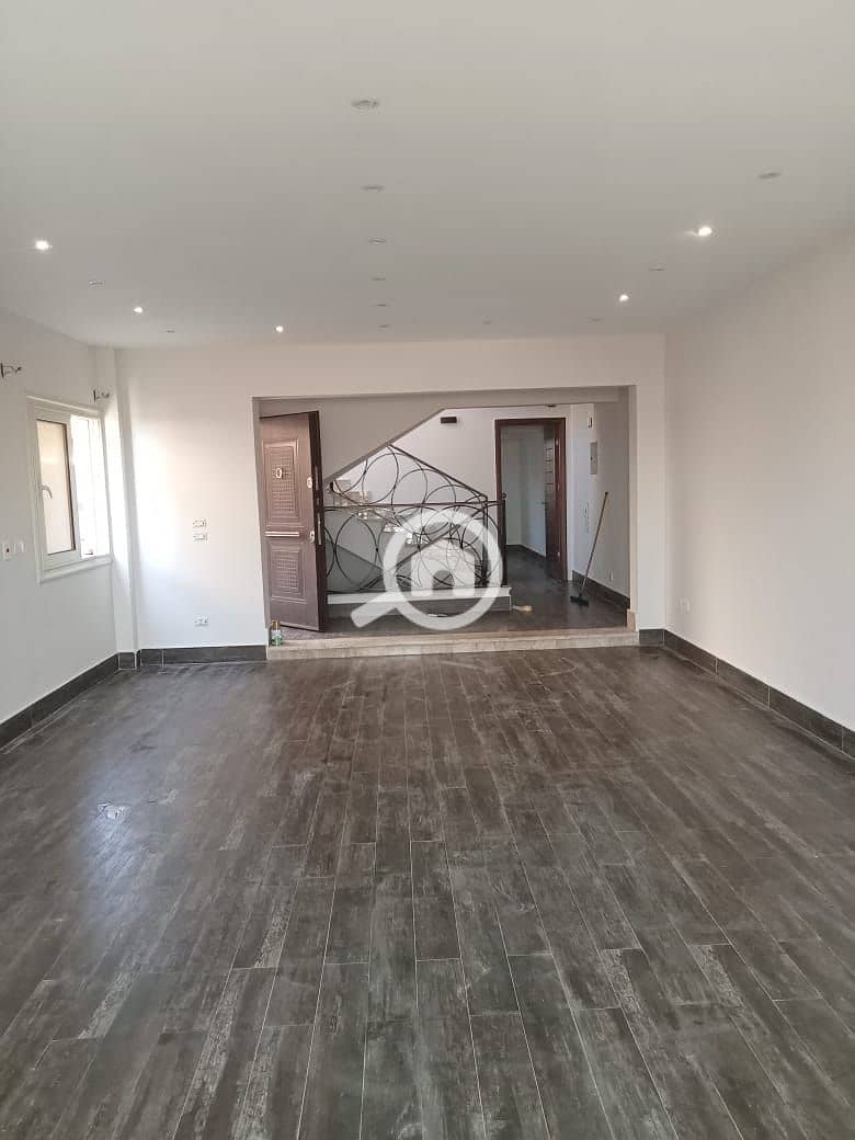 13 d2580440-2576-4d44-99ce-591fb1cdadb4. jpg