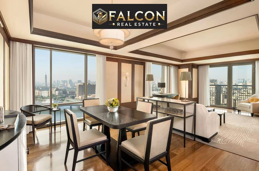 13 caixr-suite-livingroom-9987-hor-clsc. jpg